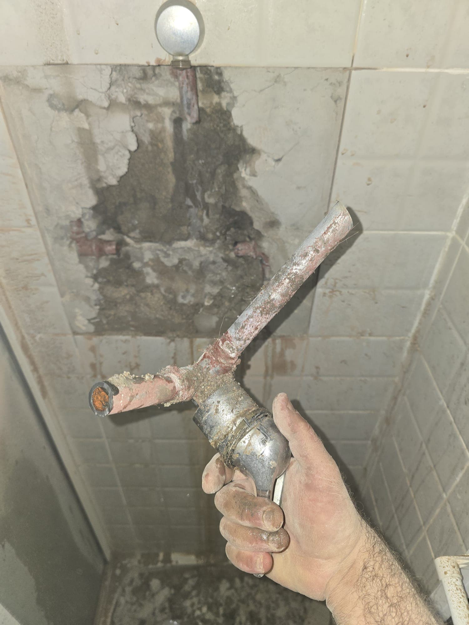 החלפת צנרת קומפלט בנשר — נשר